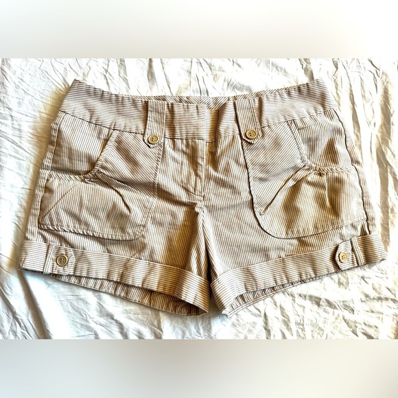 Studio Y Women's Tan Striped Shorts Size 7/8 - Picture 1 of 9